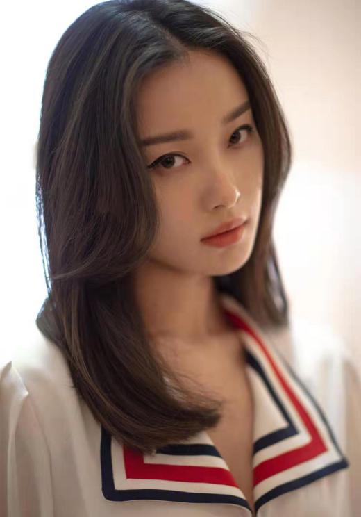 怎样的脸型看起来比较高级脸,哪两种脸型是标准脸