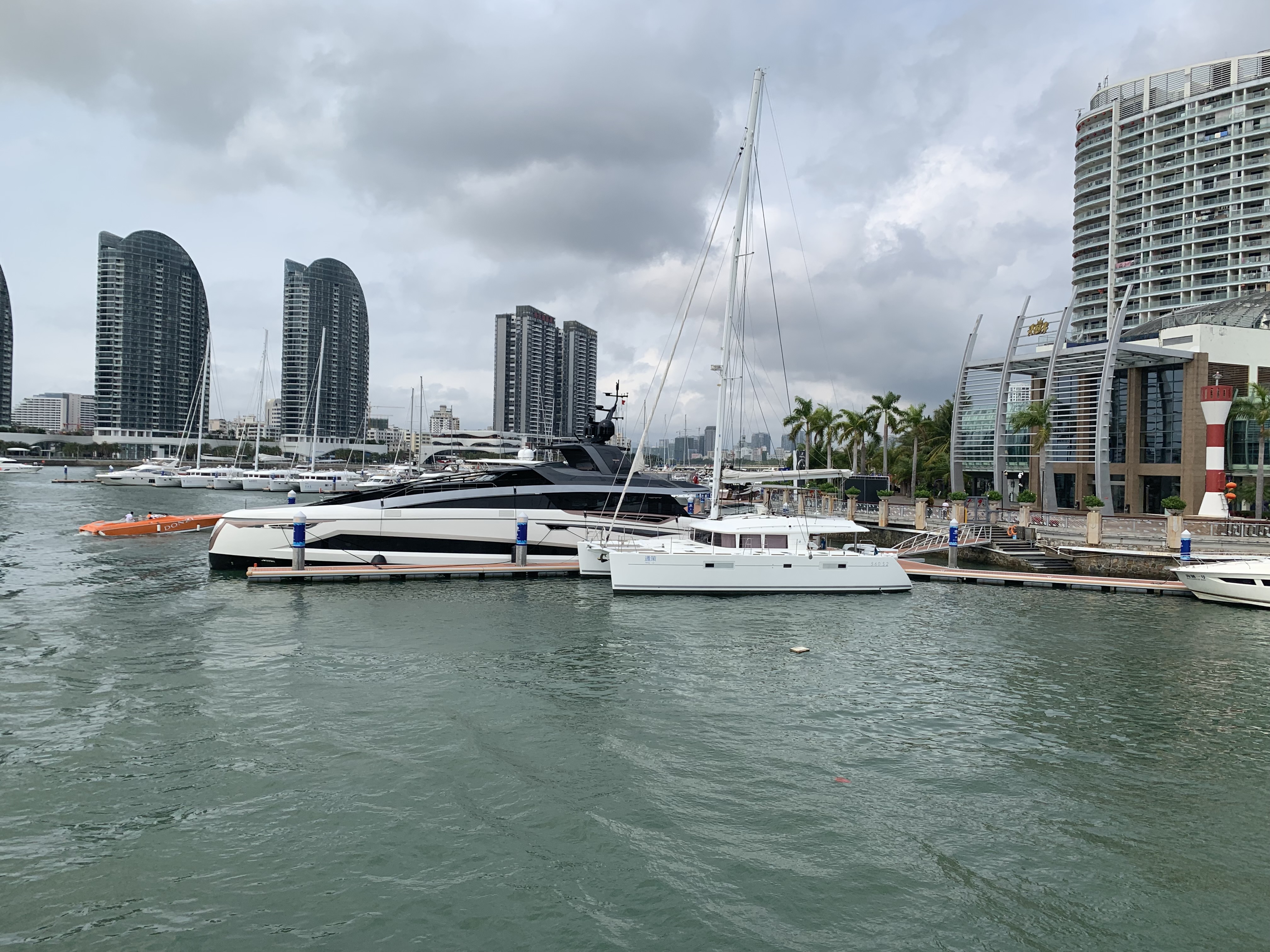 三亚天涯海角游艇海钓,三亚红塘湾机场海钓怎么去