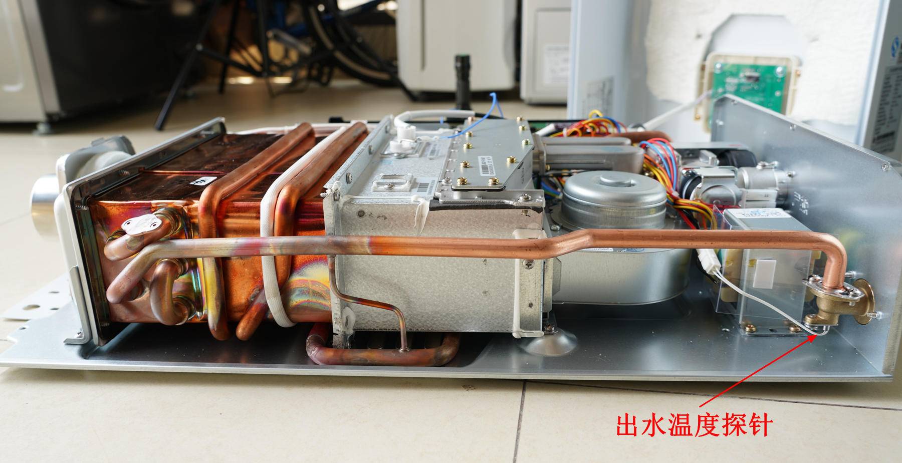 燃气热水器必须由燃气公司安装吗,燃气热水器13升和16升安装要求