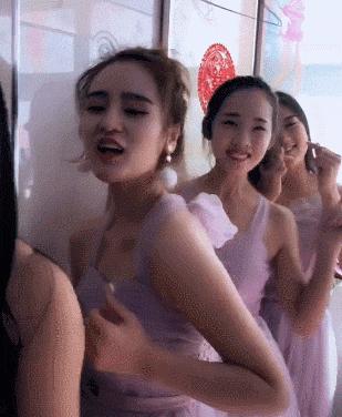 喝醉后怎么带女朋友回去,女朋友喝醉了回家