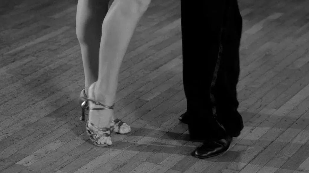 拉丁舞零基础入门教学姿态,拉丁舞理论干货图文