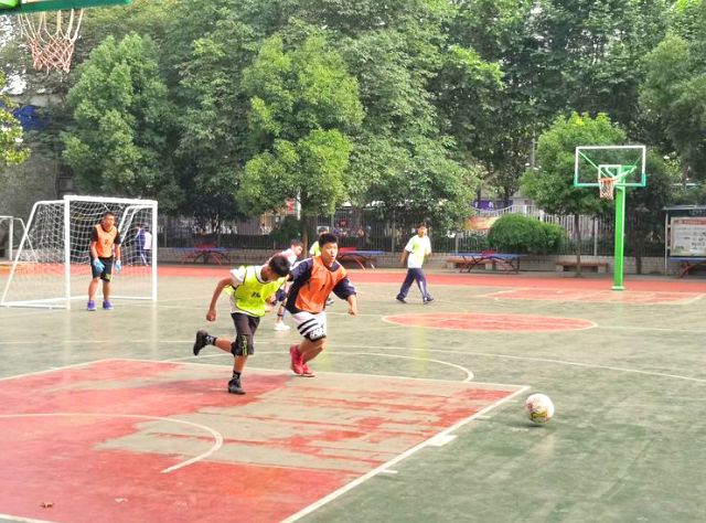 奔跑吧少年足球比赛视频,奔跑吧少年足球比赛