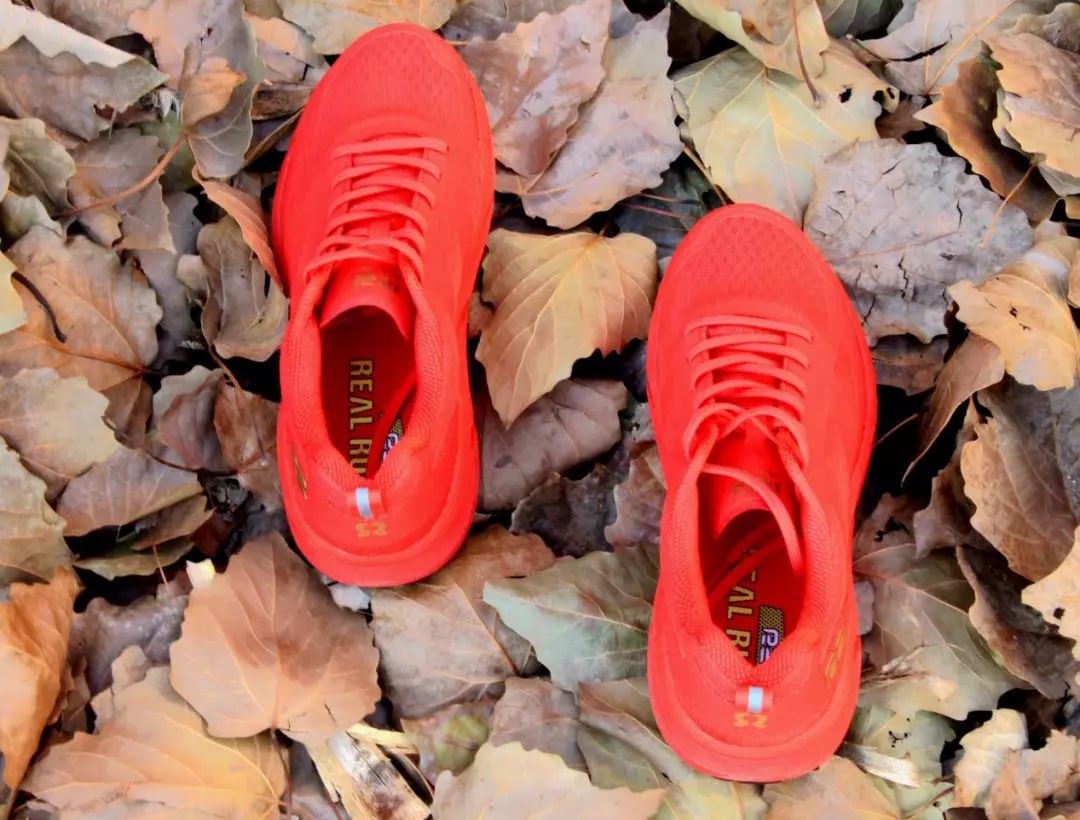 长距离跑步首选，为你的跑步增色：R2赤道LSD跑鞋评测