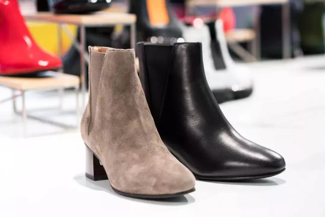 莱尔斯丹lesaunda包包官方旗舰店,莱尔斯丹包包档次怎样