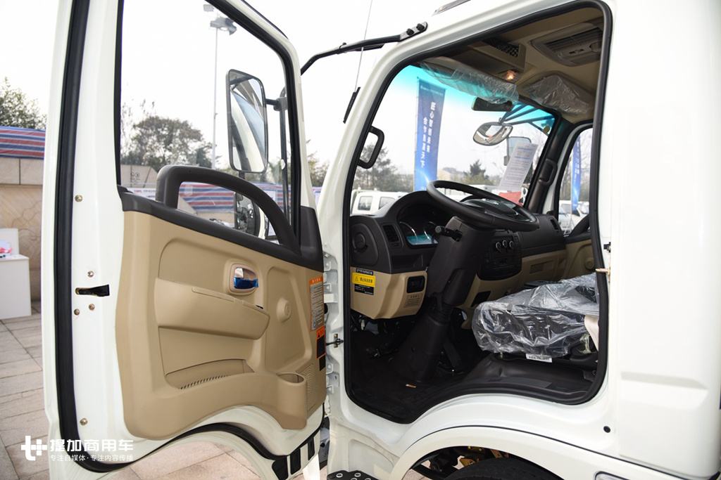 五征飞碟奥驰轻卡导风罩,五征飞碟轻卡新能源