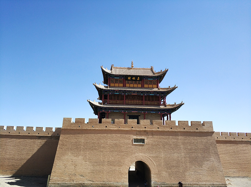 茶卡盐湖天空之镜离青海湖多远,大西北茶卡盐湖翡翠湖