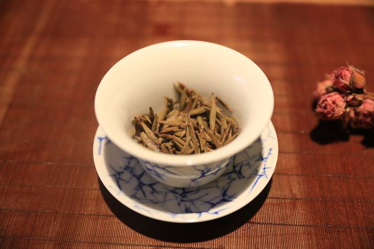 不同茶的功效,菊花决明子茶牛蒡根茶的功效