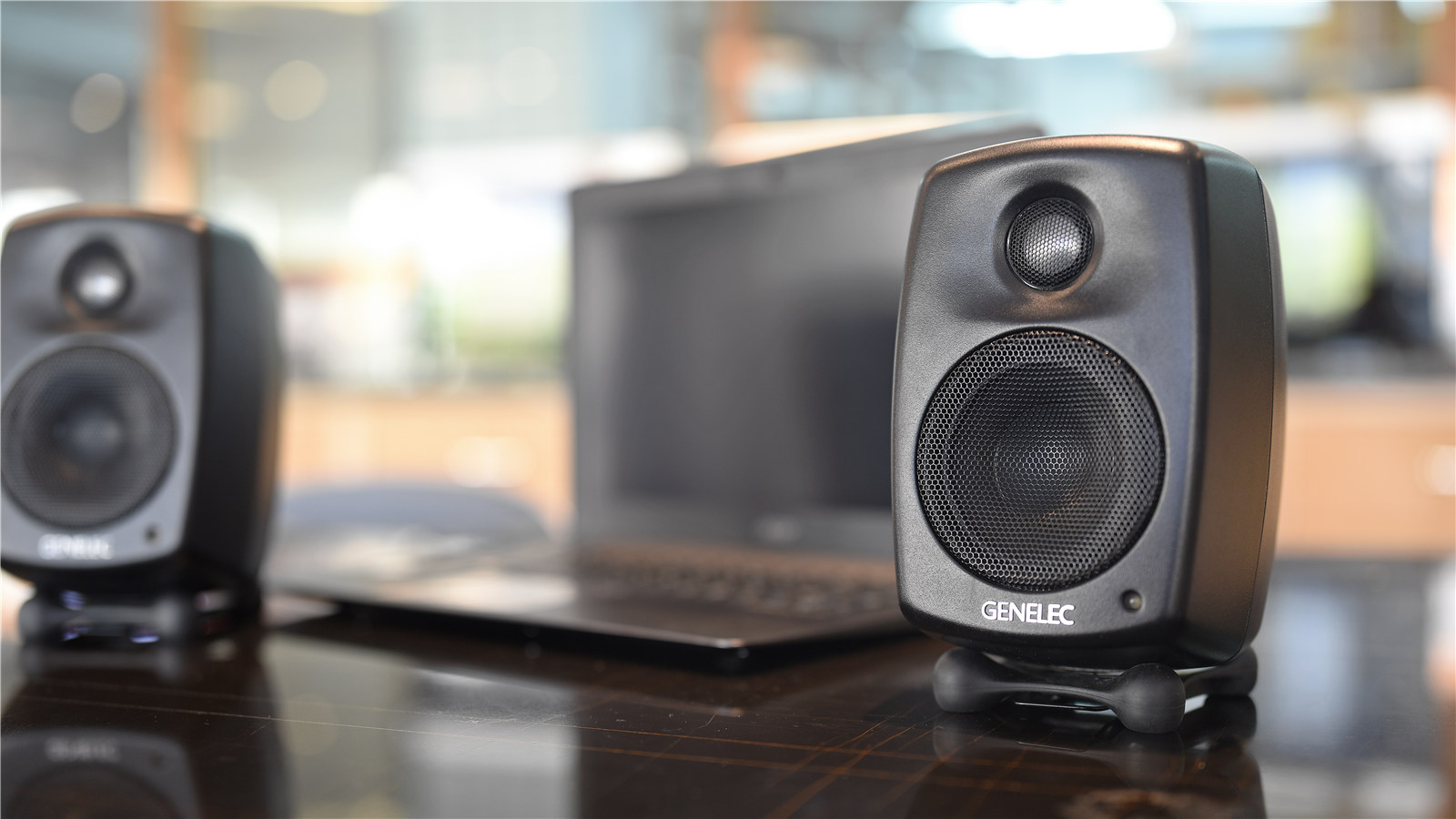 g-one杜比音箱 (真力g3有源音箱测评)