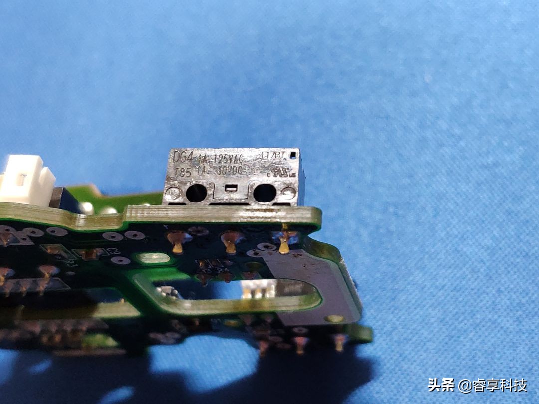 吃鸡鼠标突然失灵怎么解决,为什么玩吃鸡鼠标间歇失灵