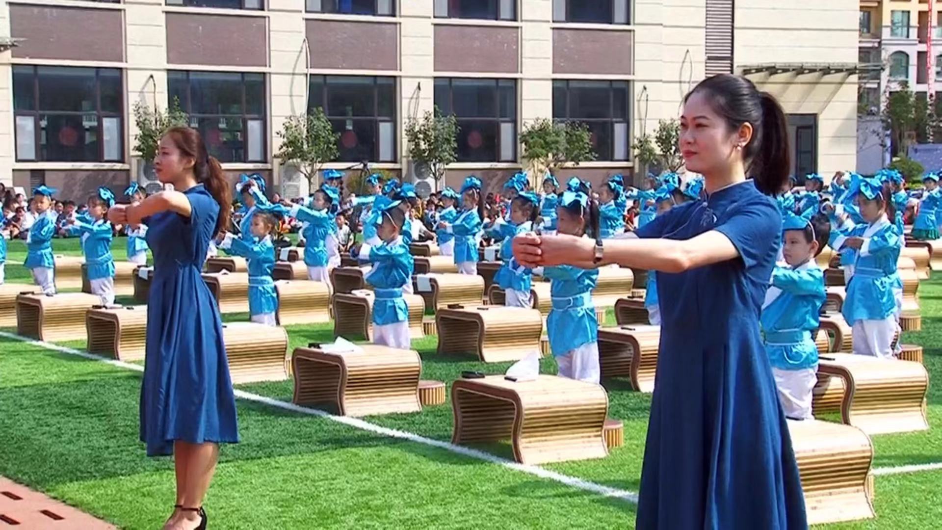 家国情、文明行、根脉传!潍坊高新金马公学举办不一样的开学典礼