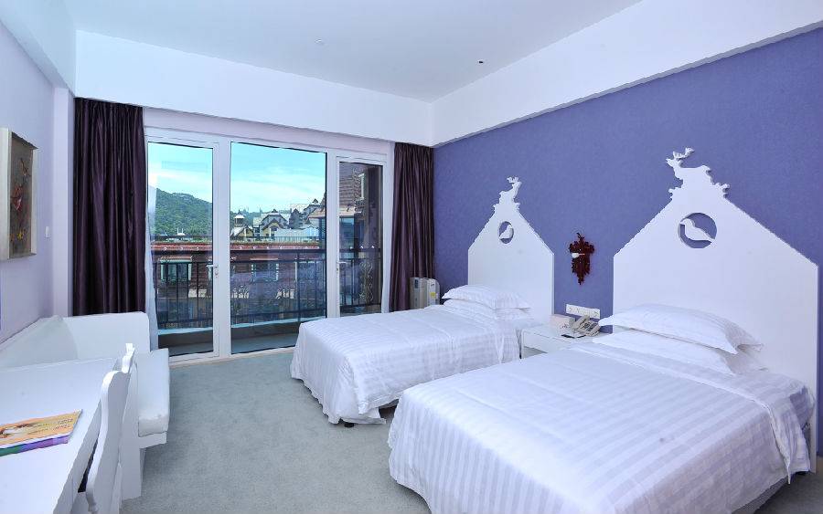 中秋去哪？住深圳东部华侨城+早餐无限次茶溪大侠谷+华兴寺仅1188