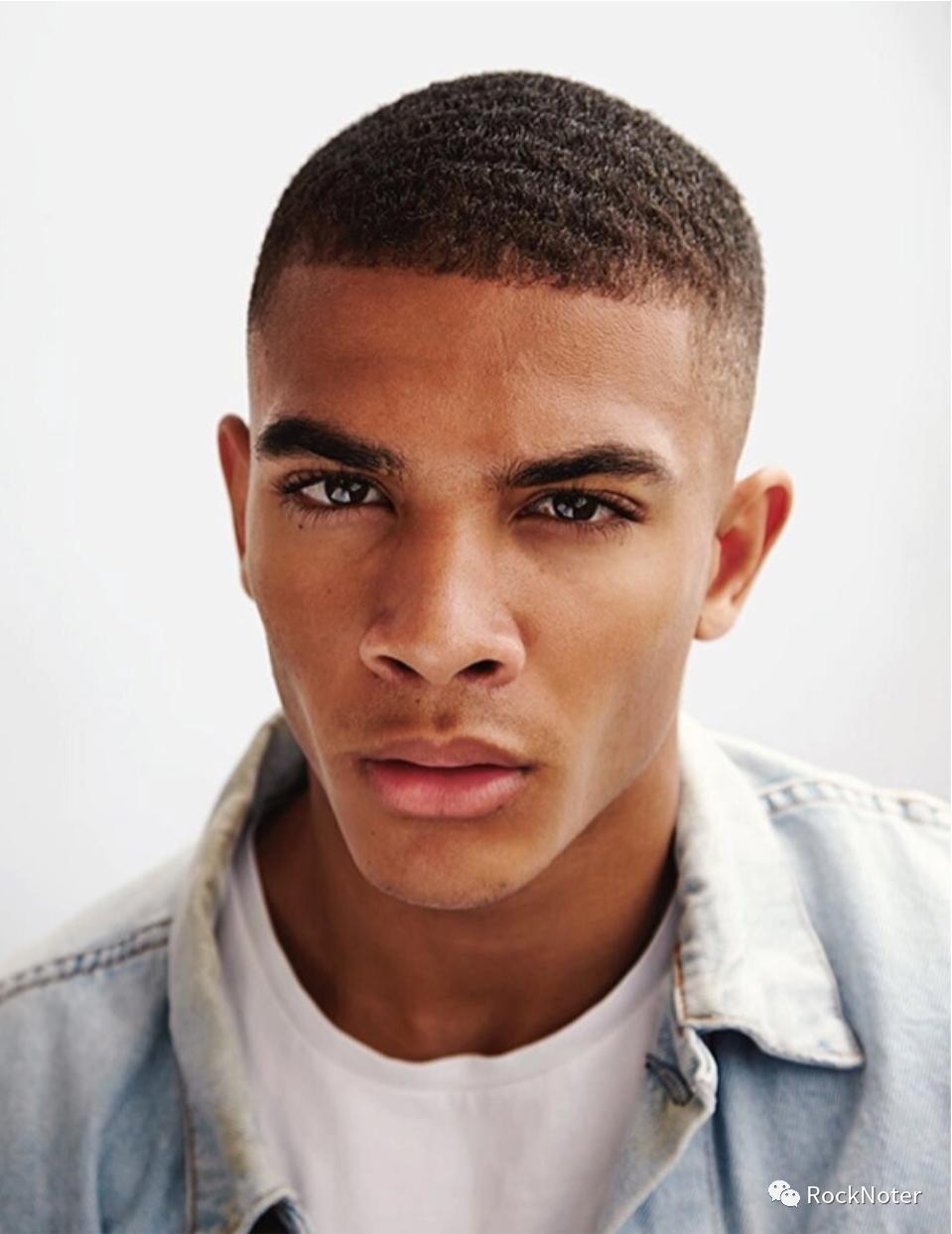 男士商务发型2021流行发型,男士发型2021流行发型烫发