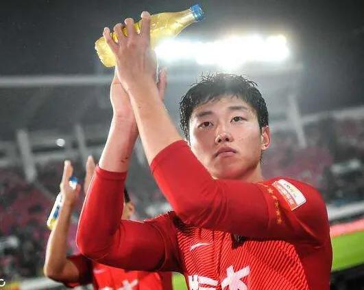 国足大名单门将,国足高准翼个人资料