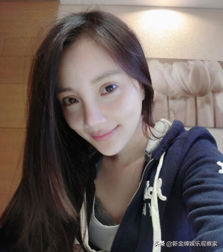 吴昕自曝已收到60件快递，一月网购30次，但比李小璐戚薇差