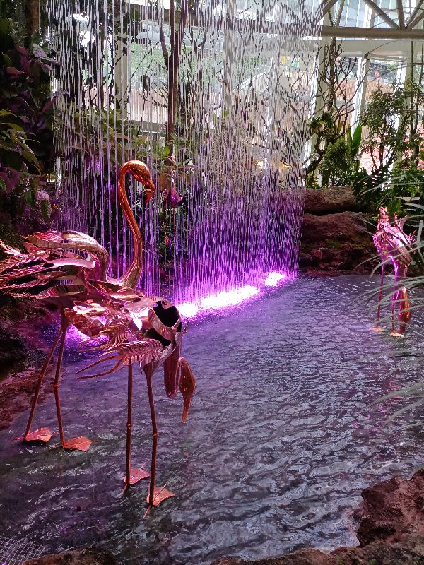 光环购物公园与新加坡樟宜机场,重庆观光购物公园