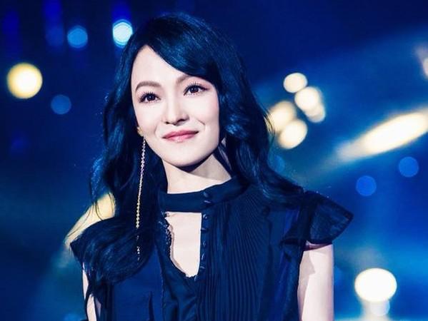 张韶涵被家庭伤害过吗,张韶涵的10年辛酸成名史