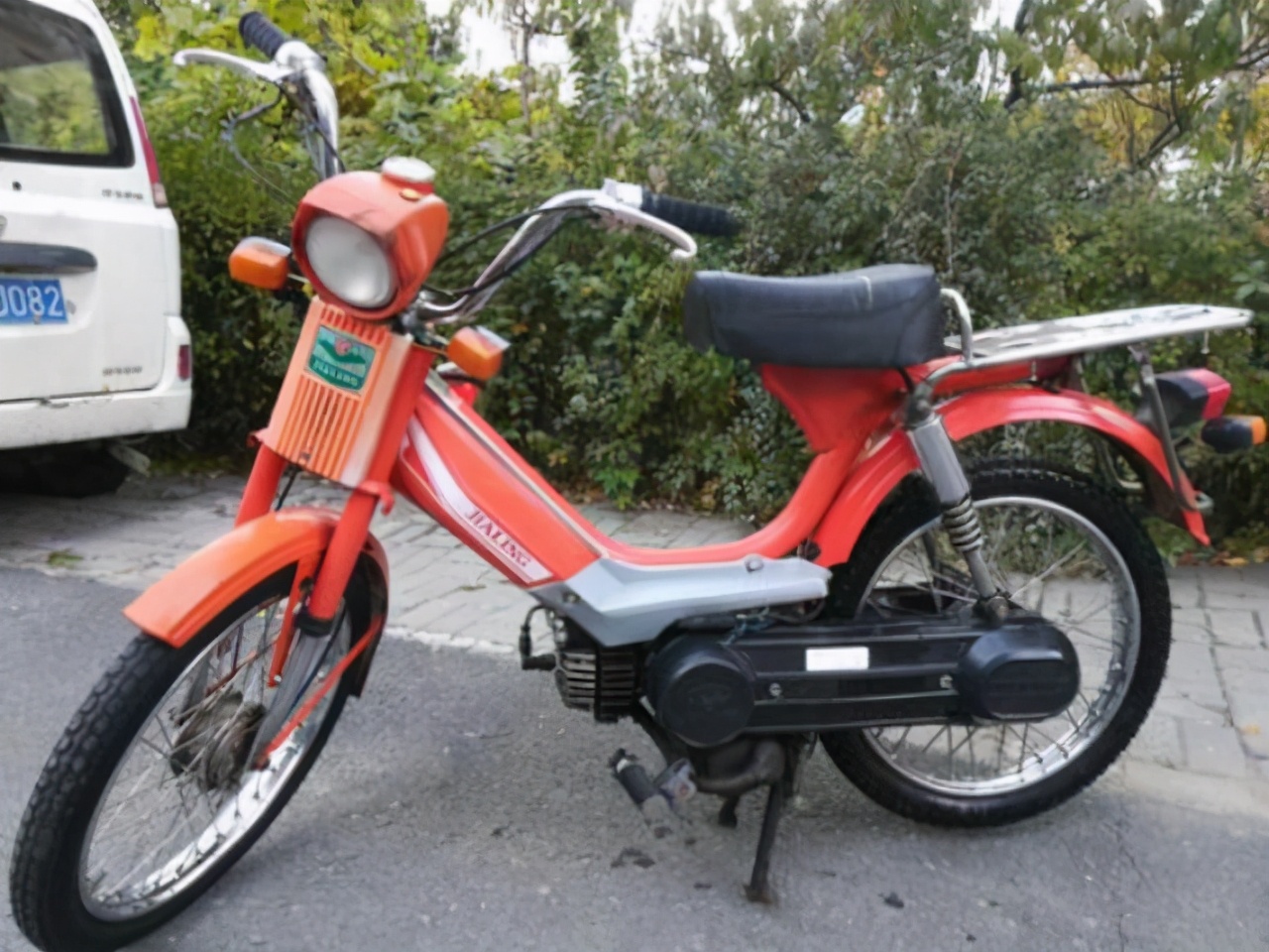 中国新型嘉陵摩托车,中国第一部国产嘉陵50民用摩托车