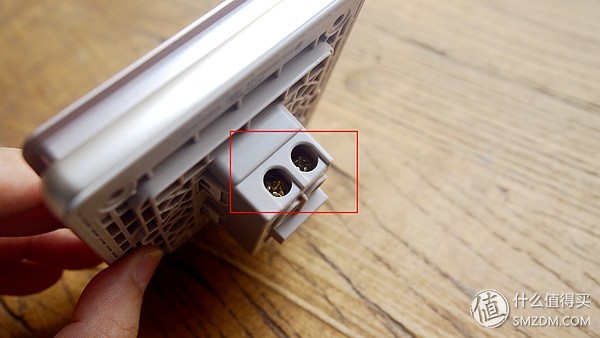 罗格朗开关插座内部结构如何组装,施耐德罗格朗西蒙哪个性价比高