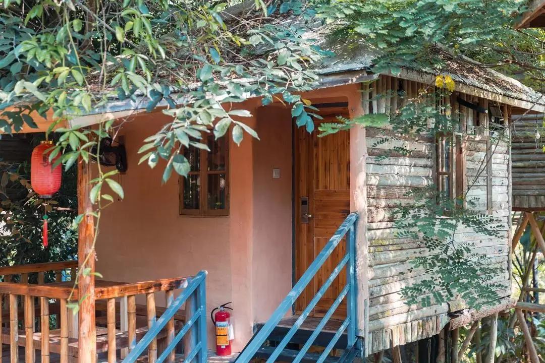 鑻卞痉涔濆窞椹跨珯鏍戜笂娓╂硥鏅偣,鑻卞痉涔濆窞椹跨珯鏍戜笂娓╂硥鎴夸环