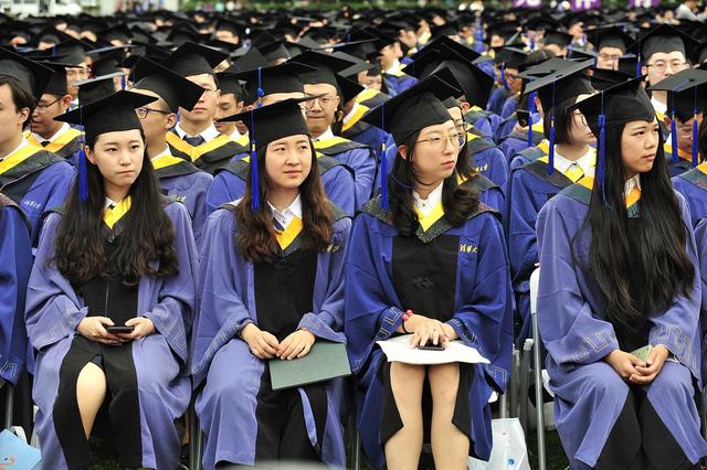 传统专业与新兴专业有哪些区别？各有什么优势？高考怎么选择？