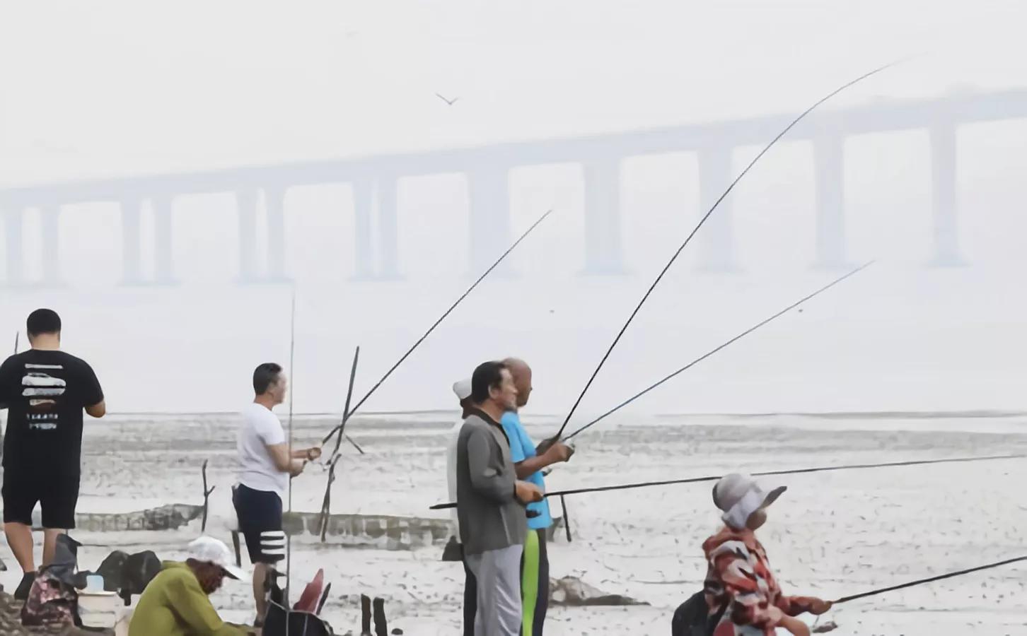饱受争议的泥鳅钓鱼,为什么不准使用泥鳅钓法