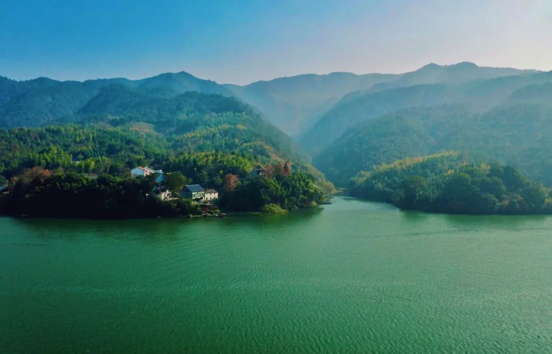 富春江畔旅行,富春江畔美景