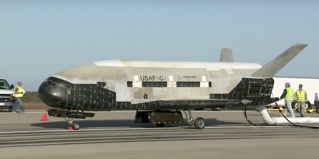 全球爱好和平国家的噩梦“达摩克里斯之剑”X-37B70图