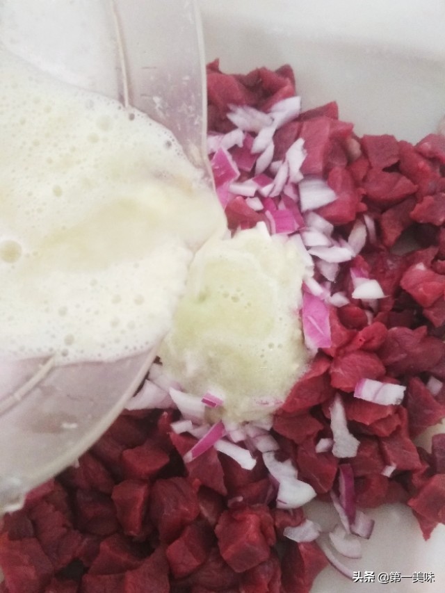 烧烤牛肉串嫩的秘诀,烧烤店烤牛肉嫩滑腌制方法