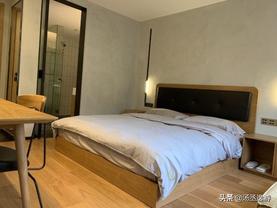 今日附近住宿酒店推荐便宜的,雅安瓦当瓦舍艺悦旅行酒店电话