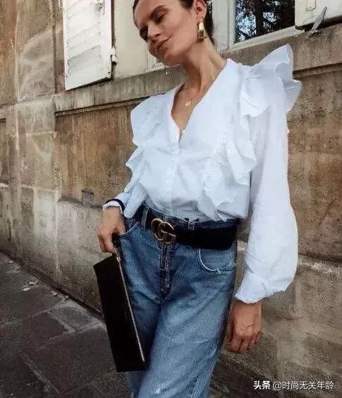 这个秋天跟衬衫很配,法国女人初秋衬衫穿搭