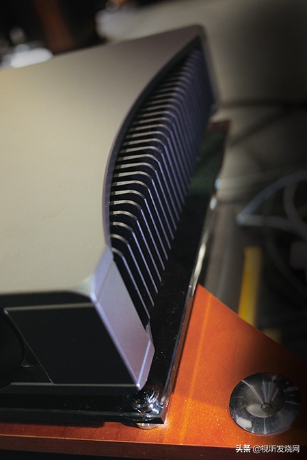 可以安心听音乐了：REGA君子Aethos合并功放