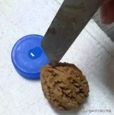 文玩核桃开裂怎么办如何修复,文玩核桃开裂怎么补救