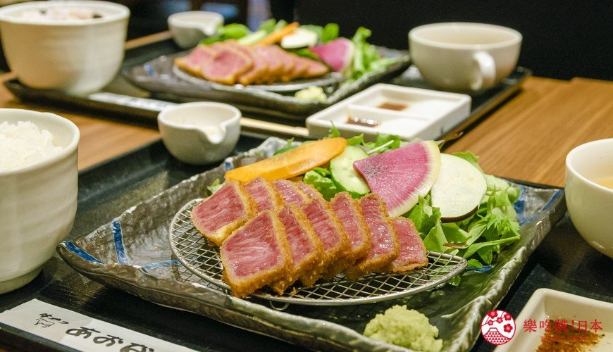 到牛排店点牛排,到牛排店吃牛排