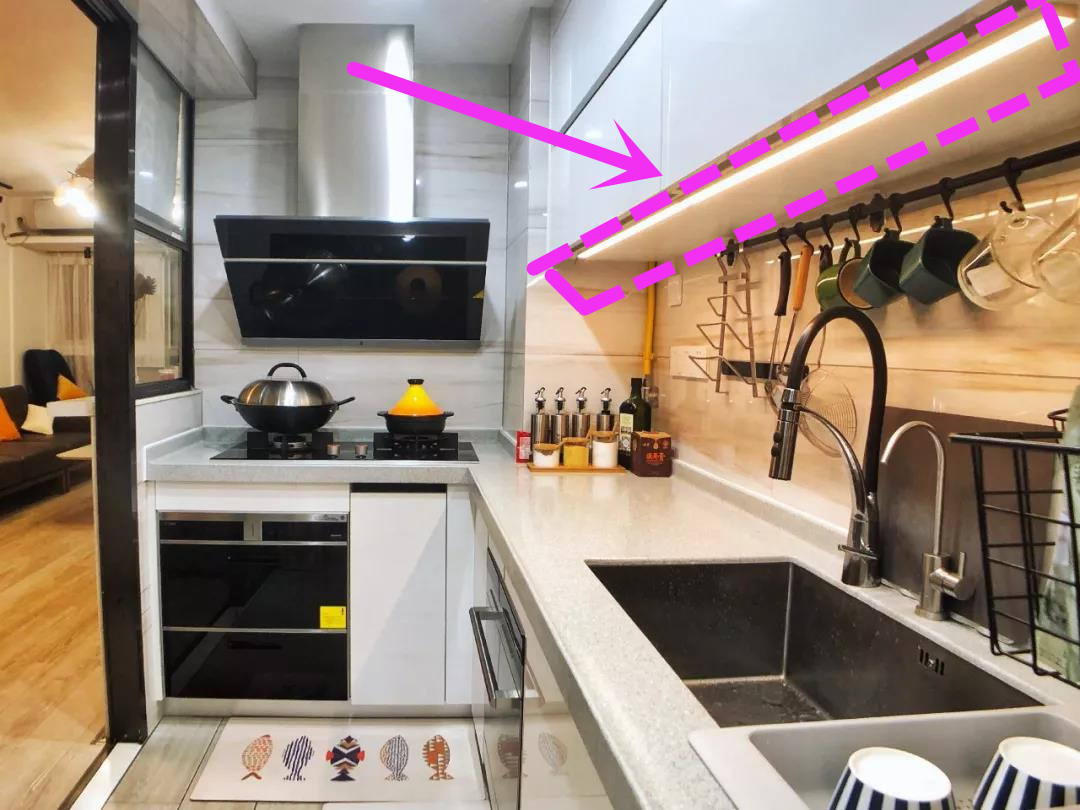 房屋厨房阳台装修方案,客厅角落卧室阳台怎么装修