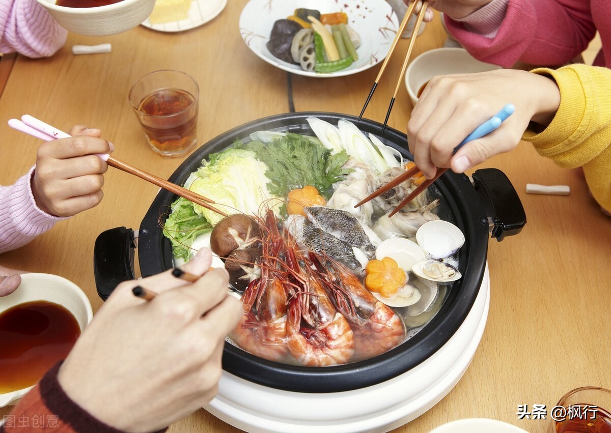 北方气候干燥不适合吃辣,冬天适合吃什么不辣的火锅