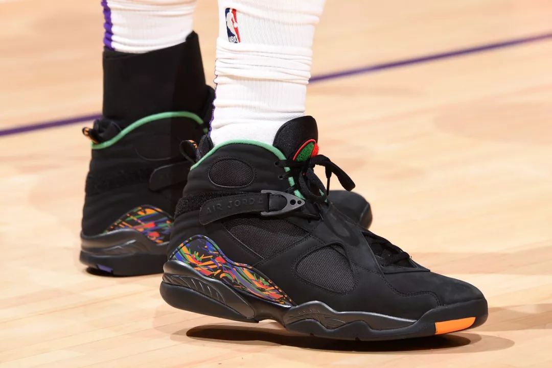 WEN赛场|康利上脚“球鞋之王”,KD6让比斯利“复活”