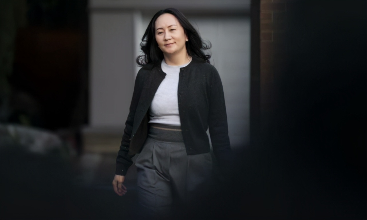 外媒：参与逮捕孟晚舟的加拿大警员出庭作证，坚称逮捕程序合规