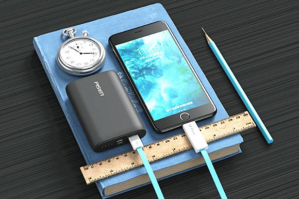 适合长途旅游的充电宝小巧实用,充电宝小巧便携旅行必备