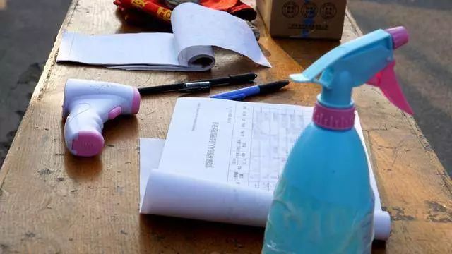 把新冠拍成电影,把疫情拍成一部剧