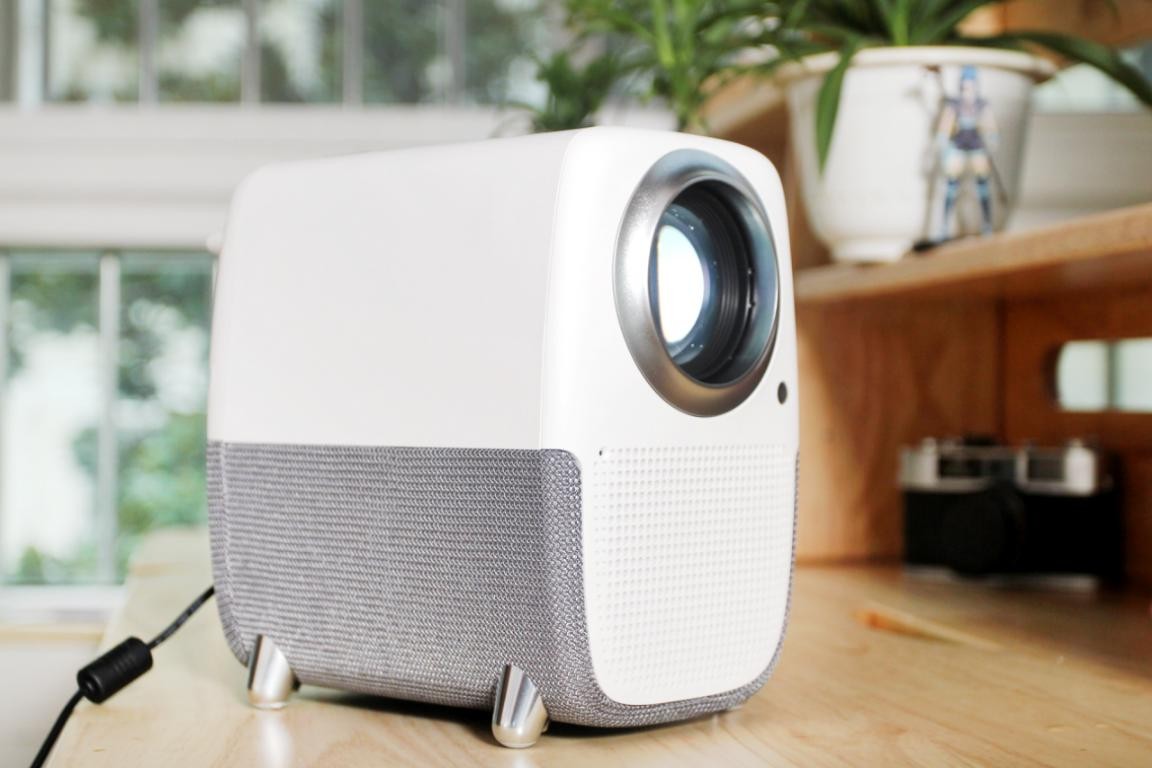 泰捷weboxt1投影仪对比极米,泰捷weboxt1投影仪和天猫魔屏对比