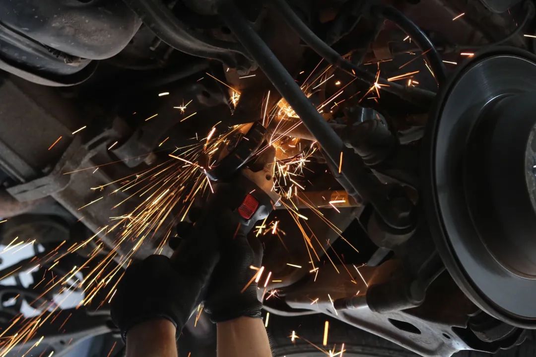 怪兽修车翻新,怪兽修车老车翻新