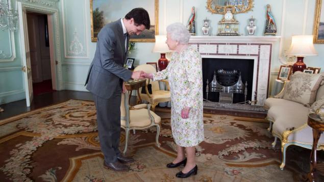 梅根哈里反君主制,英国王室对梅根的态度