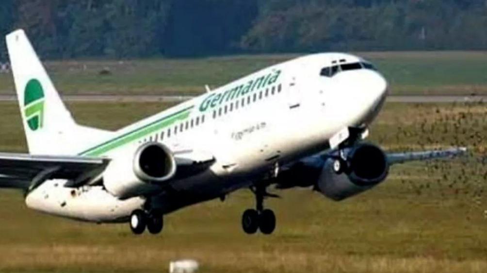 世界上最大的鸟撞飞机,一只鸟撞上飞机导致坠毁