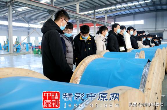 郑缆科技爱心帮扶180余名大学生