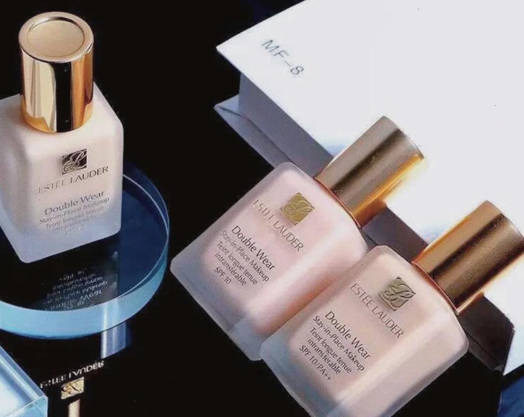 给大家推荐两款非常好用的粉底液,给大家推荐一款非常好用的粉底液