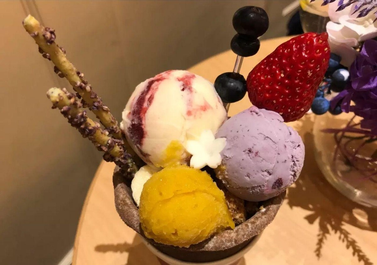 为何雪糕变成网红后总想着涨价 (网红雪糕贵出圈与吃无关)