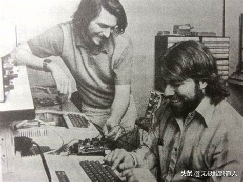 苹果创始人乔布斯创业与成功故事,乔布斯被赶出苹果后的故事