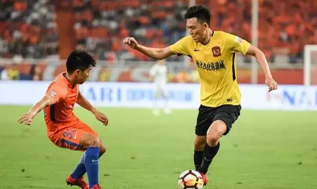 董路评足坛最佳阵容,董路评论2019年中超冠军