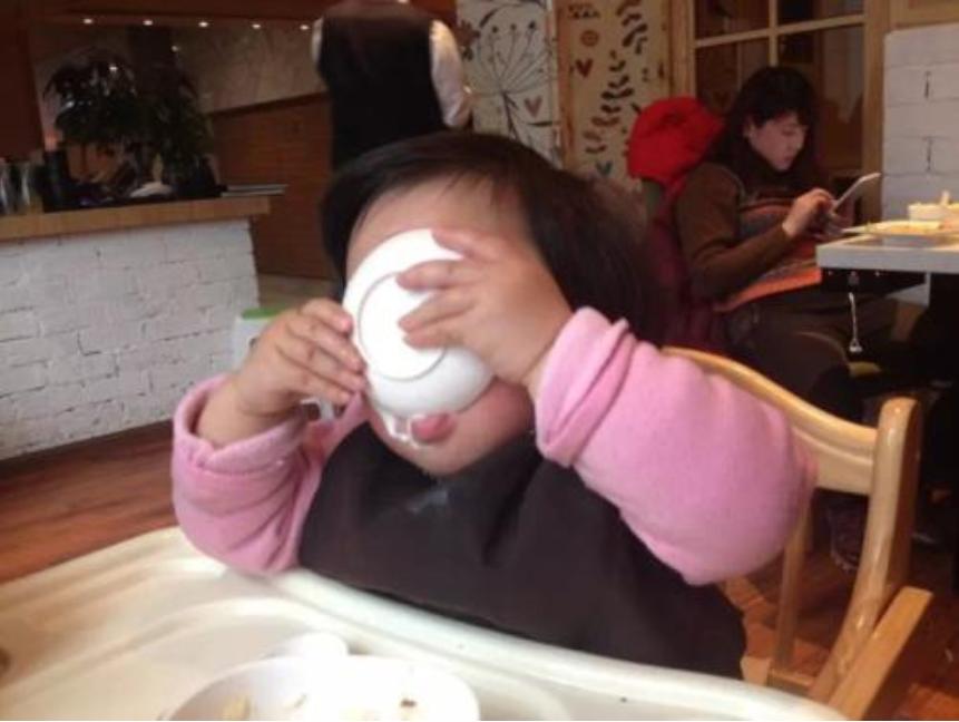 这10种食物不要给1岁内宝宝吃，被列入辅食黑名单，爸妈的要牢记