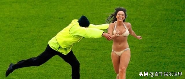 杩欏紶鐓х墖鎵垮寘浜嗕竴澶╃殑绗戠偣,杩愬姩鍦轰笂绮惧僵鐨勪竴鐬棿鎶撴媿